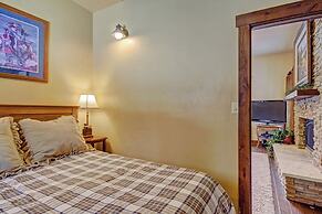 High Point Chateau 4 Bedroom Home by RedAwning