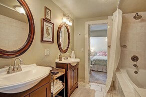 High Point Chateau 4 Bedroom Home by RedAwning