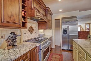 High Point Chateau 4 Bedroom Home by RedAwning