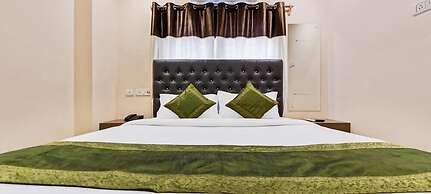 Treebo Trend Royal Crowne