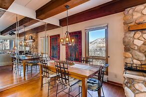 Mountain Views From This Plaza  - Sleeps 6 2 Bedroom Condo - No Cleani