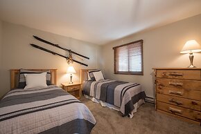 Recently Remodeled Ski Lodge Styled Plaza Condo - No Cleaning Fee! by 