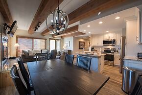 Recently Remodeled Ski Lodge Styled Plaza Condo - No Cleaning Fee! by 
