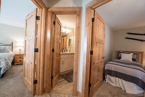 Recently Remodeled Ski Lodge Styled Plaza Condo - No Cleaning Fee! by 