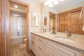 Recently Remodeled Ski Lodge Styled Plaza Condo - No Cleaning Fee! by 