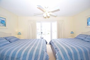 Vantage Point 5 2 Bedroom Townhouse by RedAwning