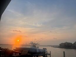 Vantage Point 5 2 Bedroom Townhouse by RedAwning