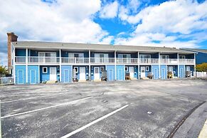 Vantage Point 5 2 Bedroom Townhouse by RedAwning