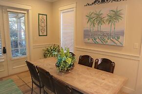 2497 Bungalo 3 Bedroom Home by RedAwning