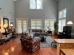 1380 Laurel Grove 3 Bedroom Home by RedAwning