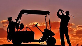 1380 Laurel Grove 3 Bedroom Home by RedAwning