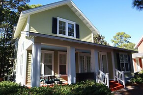 1380 Laurel Grove 3 Bedroom Home by RedAwning