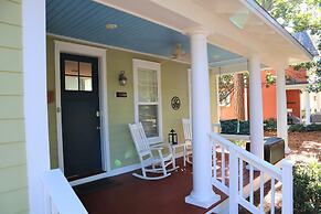 1380 Laurel Grove 3 Bedroom Home by RedAwning