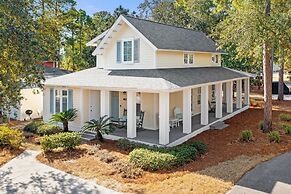 1381 Laurel Grove 3 Bedroom Home by RedAwning