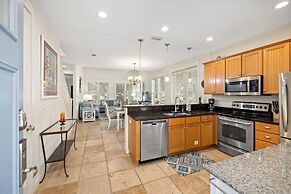 1381 Laurel Grove 3 Bedroom Home by RedAwning