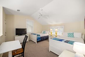 1381 Laurel Grove 3 Bedroom Home by RedAwning