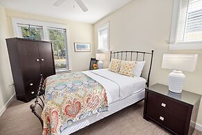 1381 Laurel Grove 3 Bedroom Home by RedAwning