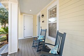 1381 Laurel Grove 3 Bedroom Home by RedAwning