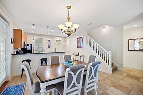 1381 Laurel Grove 3 Bedroom Home by RedAwning