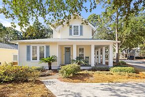 1381 Laurel Grove 3 Bedroom Home by RedAwning