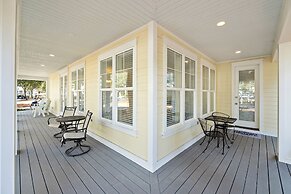 1381 Laurel Grove 3 Bedroom Home by RedAwning