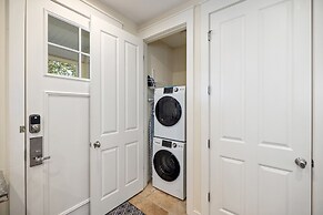 1381 Laurel Grove 3 Bedroom Home by RedAwning