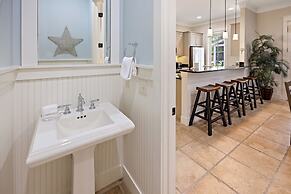 2465 Bungalo 4 Bedroom Home by RedAwning