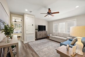 2465 Bungalo 4 Bedroom Home by RedAwning