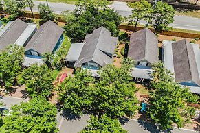 2465 Bungalo 4 Bedroom Home by RedAwning