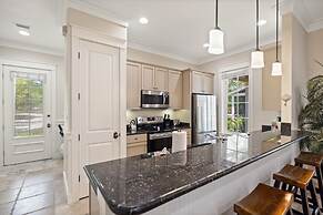 2465 Bungalo 4 Bedroom Home by RedAwning