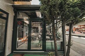 B&B Passage