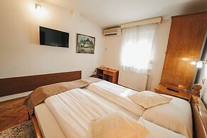 B&B Passage