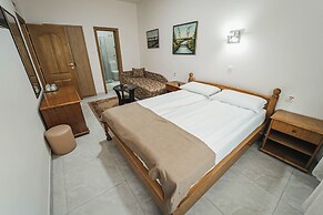 B&B Passage