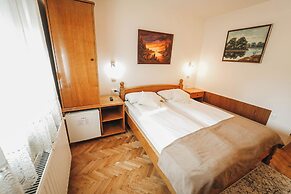 B&B Passage