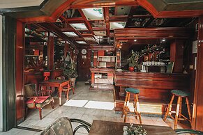 B&B Passage