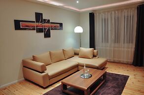 Best City Home Apartment