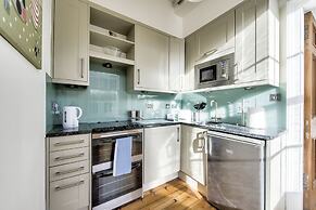 Cumberland - New Town Apartment