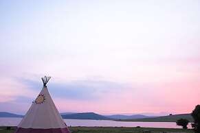 Wakana Lake Glamping