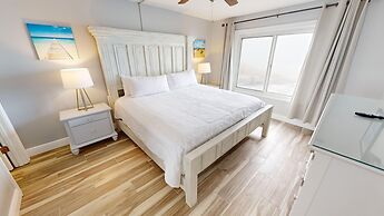 Destin On The Gulf 407 2 Bedroom Condo by RedAwning