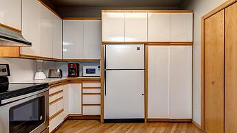 1382 Empire Mountain Ski Home 4 Bedroom Home by RedAwning