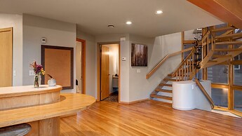 1382 Empire Mountain Ski Home 4 Bedroom Home by RedAwning