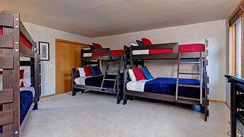 1382 Empire Mountain Ski Home 4 Bedroom Home by RedAwning