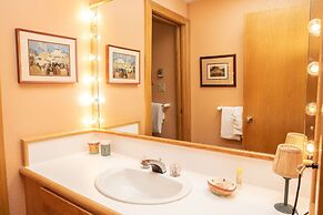 Potato Patch Club 22 3 Bedroom Townhouse by RedAwning