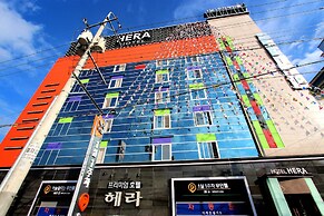 Hera Hotel