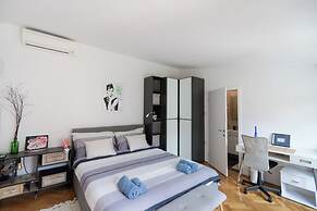 Apartment F9