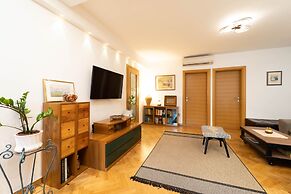 Apartment F9