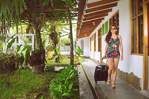 Country Club Eco - Casa Jardín