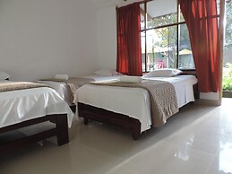 Country Club Eco - Casa Jardín