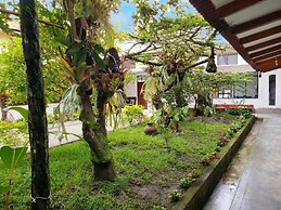 Country Club Eco - Casa Jardín