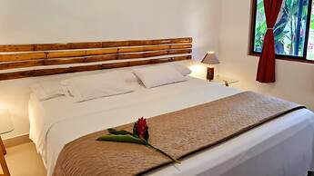 Country Club Eco - Casa Jardín